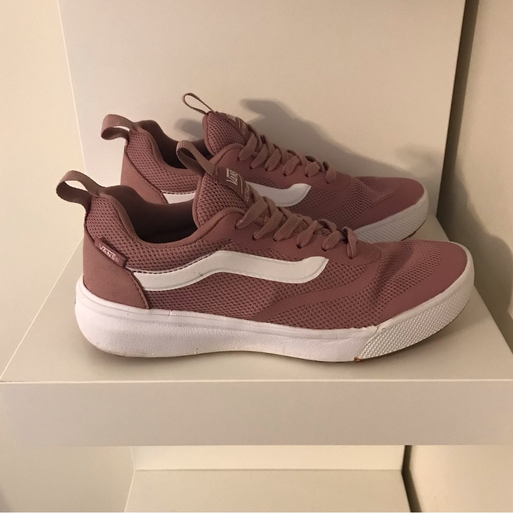 Vans UltraRange Low Top Shoes - Picture 3 of 8